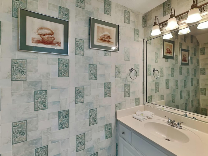 Bathroom 4, Anchor Townhome #5 by Southern Vacation Rentals, Okaloosa