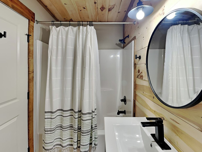 Bathroom 4, Kare Bear Cabin by Taylor Made Deep Creek, Garrett