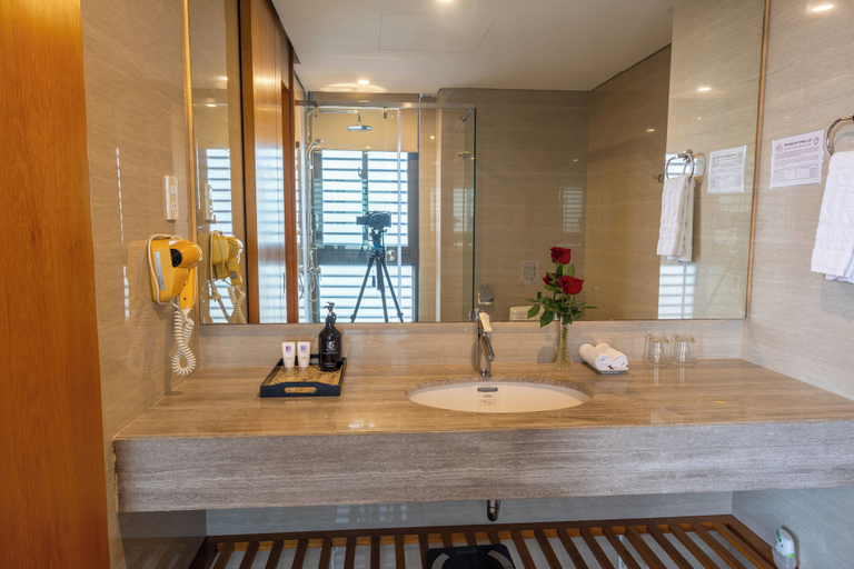 Bathroom 4, The IRIS Signature Hotel & Spa, Ninh Kiều
