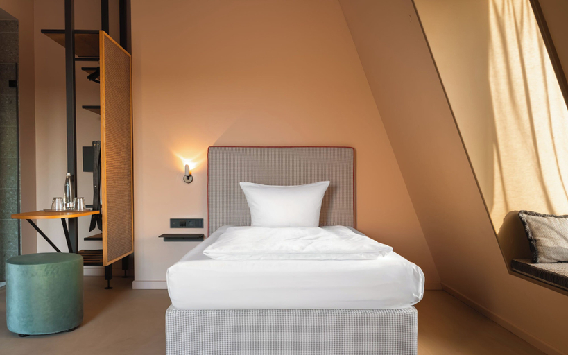 Bedroom 3, Hotel Miano by Limehome, München