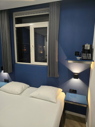 Bedroom 3, Hotel Port, Rotterdam