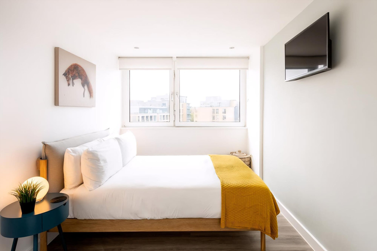 Bedroom 3, Bright London Bridge Apartment, London