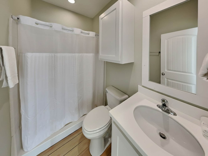 Bathroom 4, Beach Club 2 by Silver Sands Vacation Rentals, Nueces