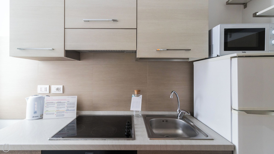 Others 4, Italianway - Ampere 103, Milano