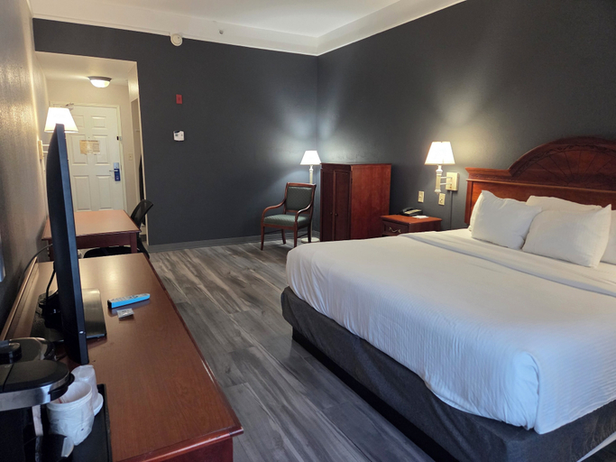 Bedroom 2, Stay Well Inn & Suites, Lee