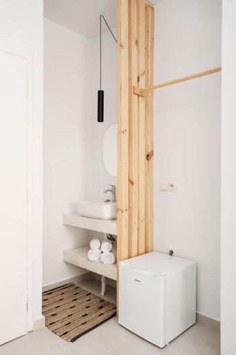 Bathroom 5, Petradi Beach Lounge Hotel by GHH, Crete