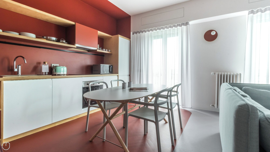 Others 5, Italianway - Bassini 31, Milano