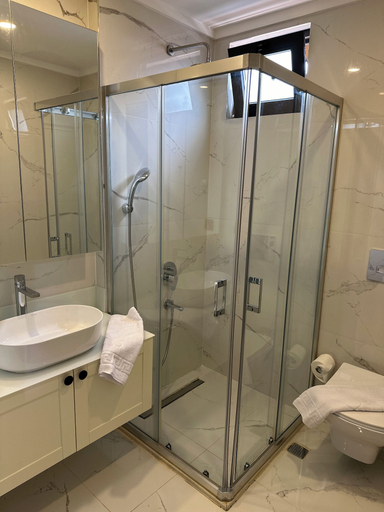 Bathroom 2, Kundu Park Villas, Antalya