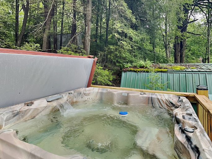 Sport & Beauty, Hideaway by Taylor Made Deep Creek, Garrett
