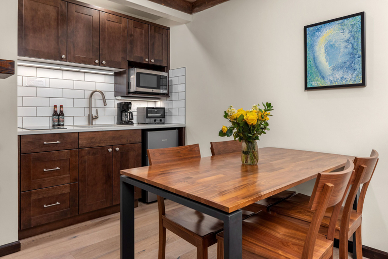 Others 5, Willows - CoralTree Residence Collection, Pitkin