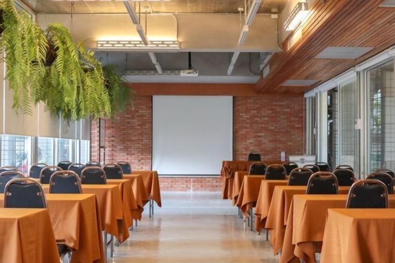 Business Facilities, Laekhon Nonbai, Muang Nakhon Si Thammarat