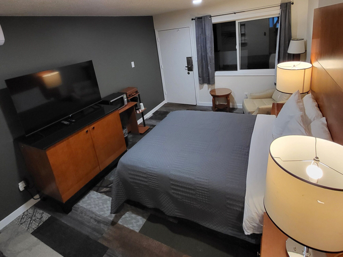 Bedroom 4, Shelton Inn, Mason