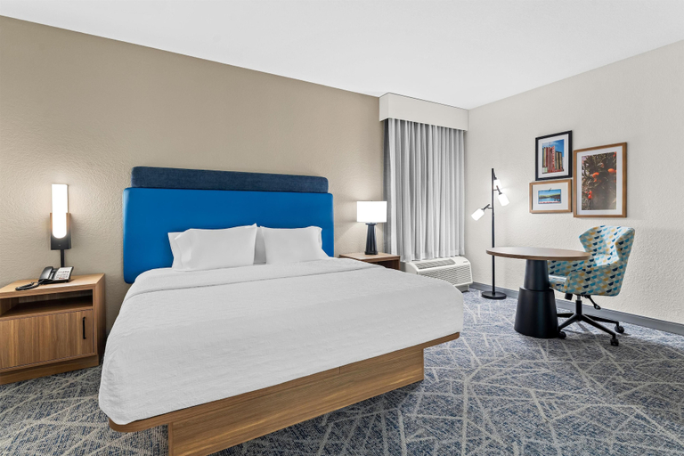 Bedroom 3, Hampton Inn & Suites Tifton, Tift