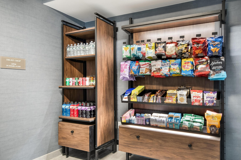 Food & Drinks 5, Hampton Inn Rutland, Rutland