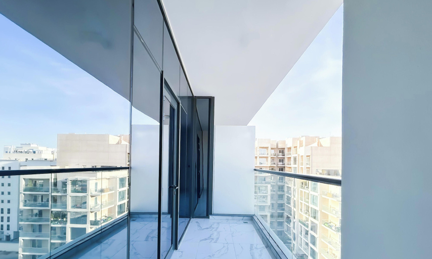 Others 5, Spacious Studio With Balcony in AL Majan, Dubai