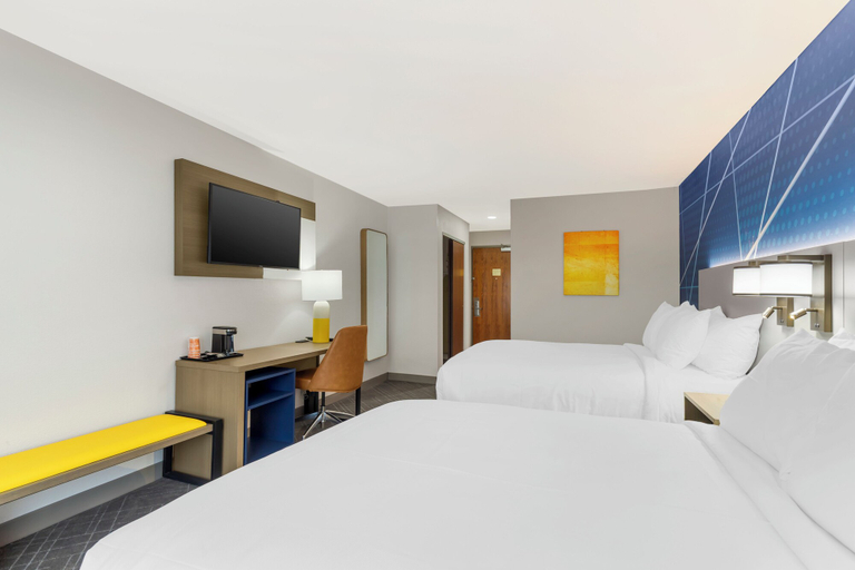 Bedroom 4, Comfort Inn & Suites, Berrien
