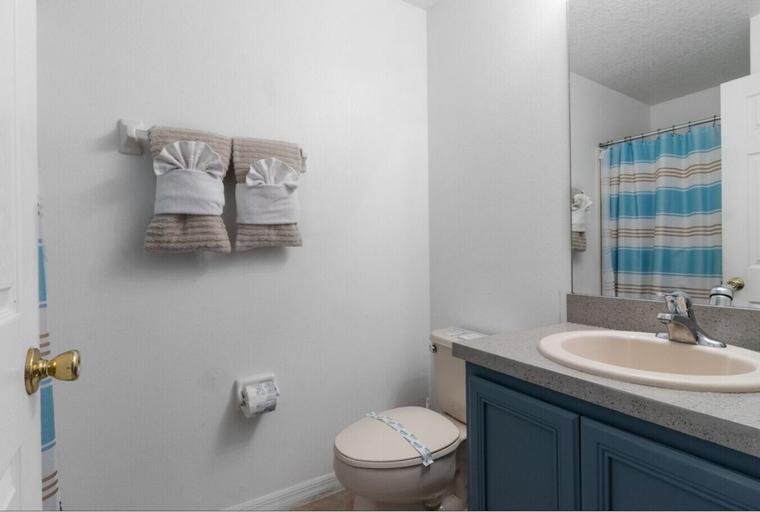 Bathroom 4, Summer Fun, Osceola