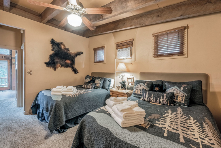 Bedroom 3, Neeley Mountain House by Ruidoso Vacation Rentals, Lincoln