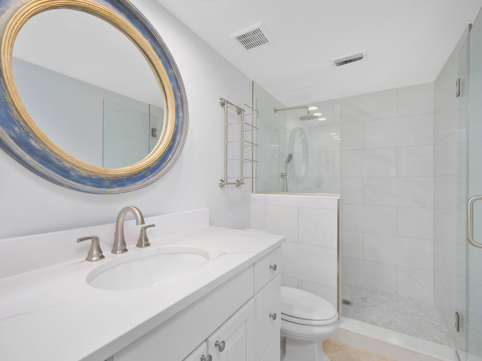 Bathroom 3, El Mar Villa by Distinctive Beach Rentals, Saint Johns