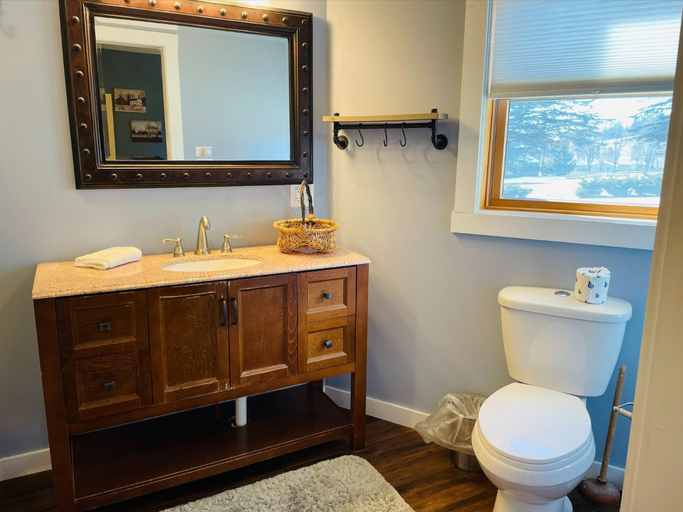 Bathroom 3, 3 Bears Lodge by Taylor Made Deep Creek, Garrett