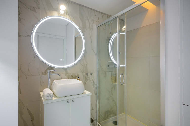 Bathroom 3, RentPlanet - Apartament OVO, Środa Śląska