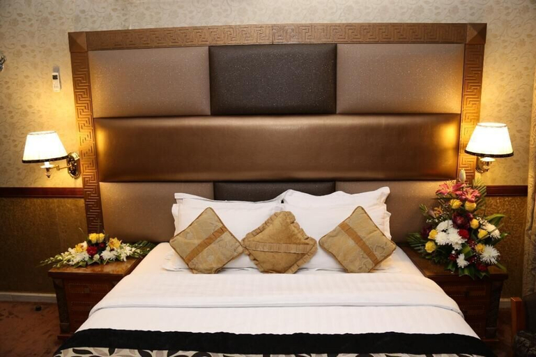 Bedroom 2, ABJAD CROWN HOTEL, Dubai