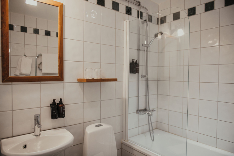 Bathroom 5, Home Hotel Temperance, Malmö