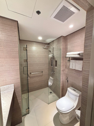 Bathroom 5, The Residences at BCCT, Taguig