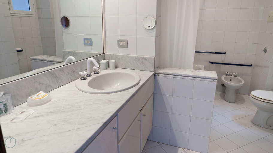 Bathroom, Italianway - Benedetto Marcello 28, Milano