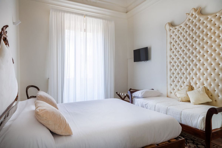 Bedroom 4, Francalanza City Rooms, Catania