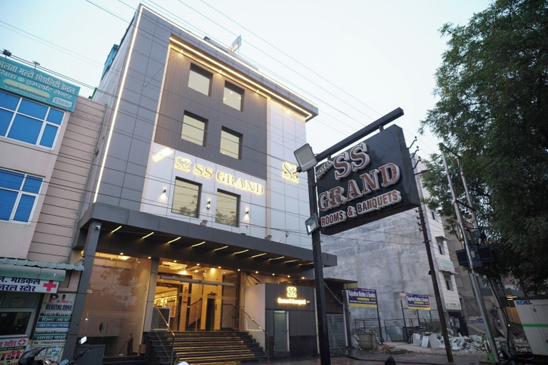 Exterior & Views 2, Hotel SS Grand, Kanpur Nagar