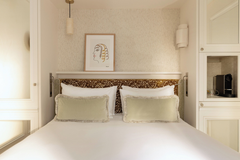 Bedroom 2, Almarine Eiffel Hotel & Spa, Paris