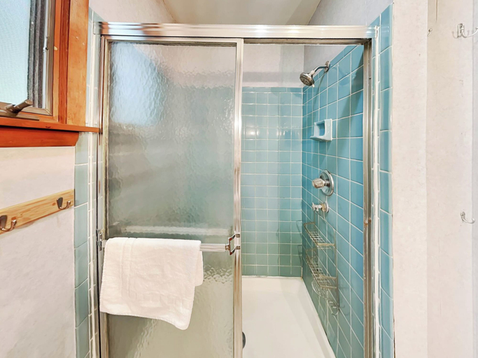Bathroom 3, An Apple Away by Taylor Made Deep Creek, Garrett