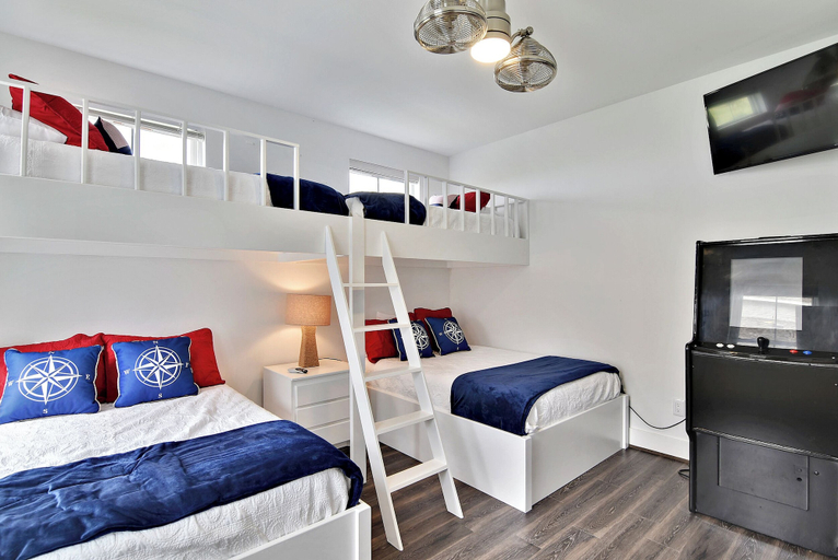 Bedroom 3, Wine Down by Ryson Vacation Rentals, Galveston