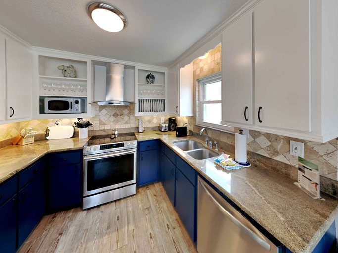 Others 5, Beachin' Time by Southern Vacation Rentals, Baldwin