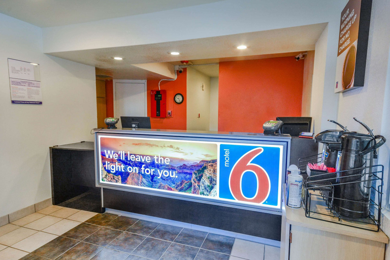 Others 5, Motel 6 Huntsville, TX, Walker