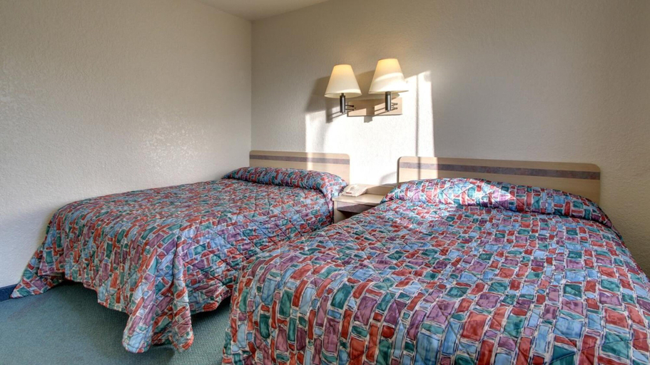 Bedroom 4, Motel 6 Owensboro, KY, Daviess