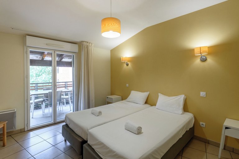 Bedroom 4, ResidHotel Toulouse Centre, Haute-Garonne
