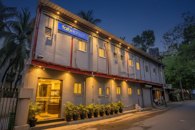 Exterior & Views, Hotel Comfort Stay, Mumbai Suburban