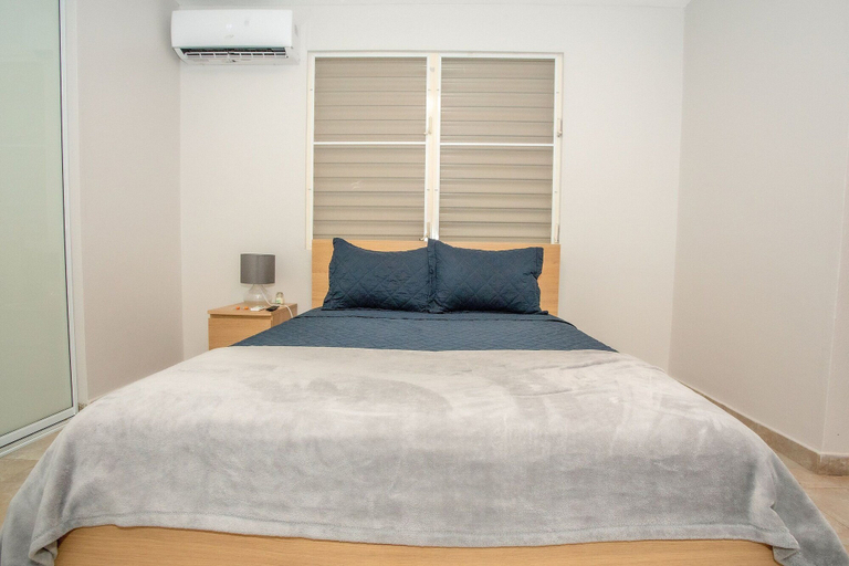 Bedroom 2, EcoMar Rentals Full House