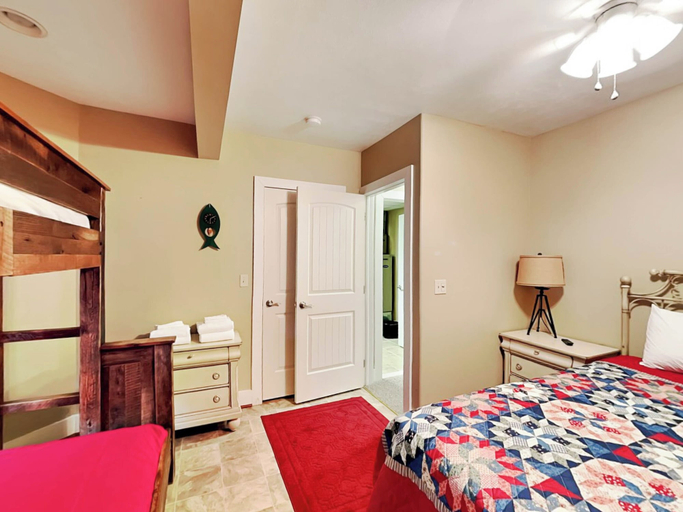 Bedroom 3, Bluebeary Retreat by Taylor Made Deep Creek, Garrett