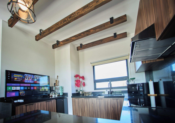 Food & Drinks 4, Oasis 444, Ensenada