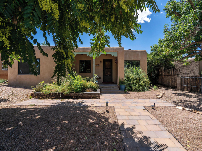 Exterior & Views 2, Kiva Cottage by Kokopelli Property Management, Santa Fe