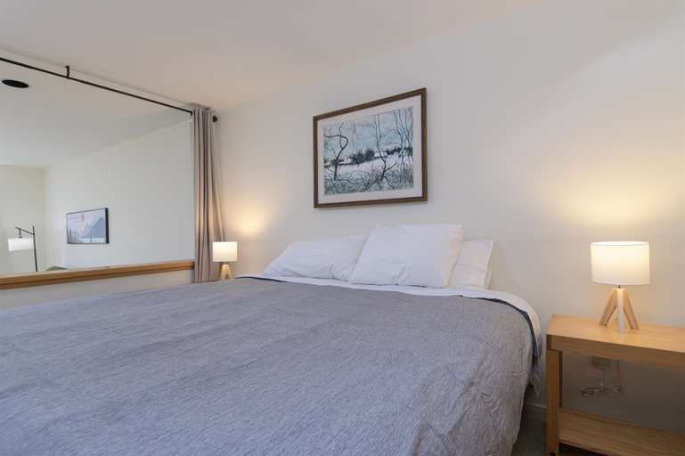 Bedroom 3, 208 Village Gate Studio Bedroom Condo by RedAwning, Washington