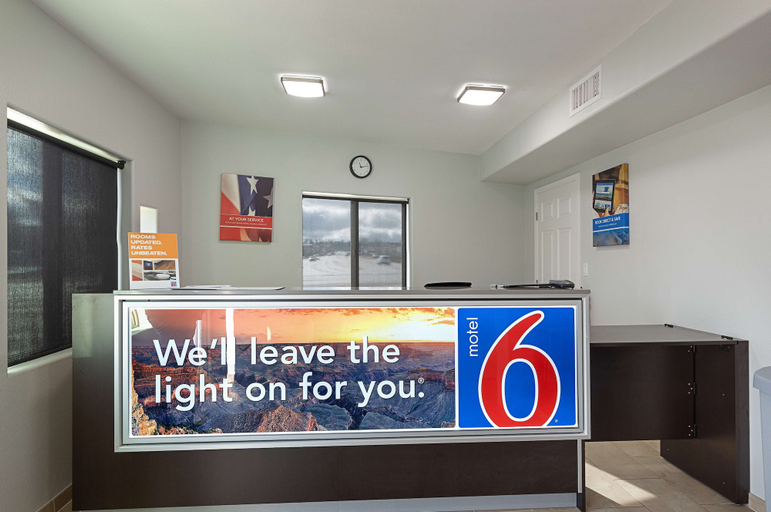 Others 5, Motel 6 Show Low, AZ, Navajo