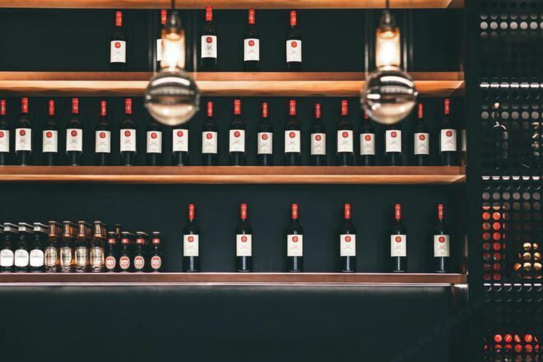 Food & Drinks