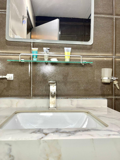 Bathroom 2, itten plaza blue, Salalah