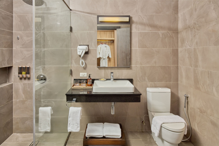 Bathroom 5, Two Seasons Coron Bayside Hotel, Coron