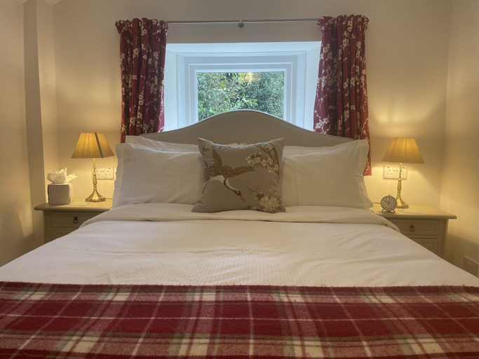 Bedroom 3, Edgcott House, Somerset