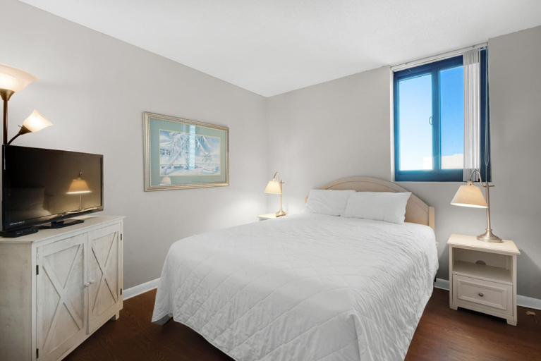 Bedroom 2, Sunbird 601w, Bay